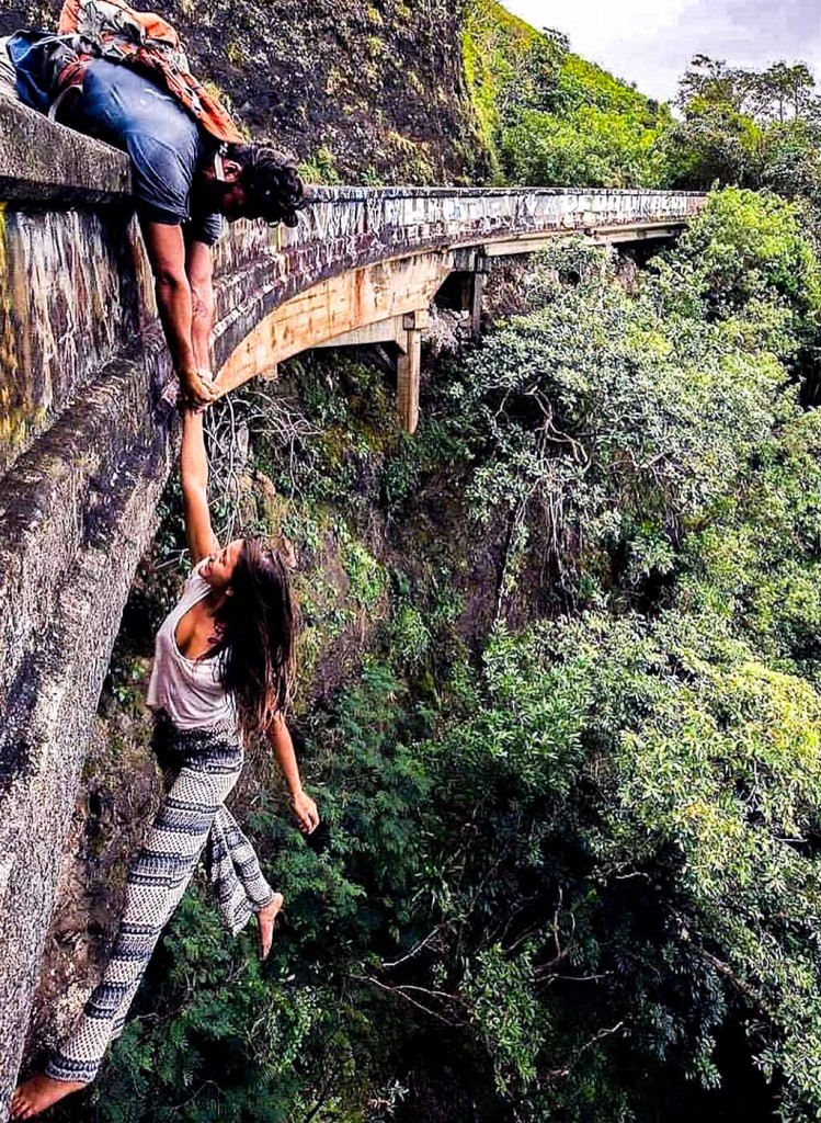 a crazy couple at nine arch bridge