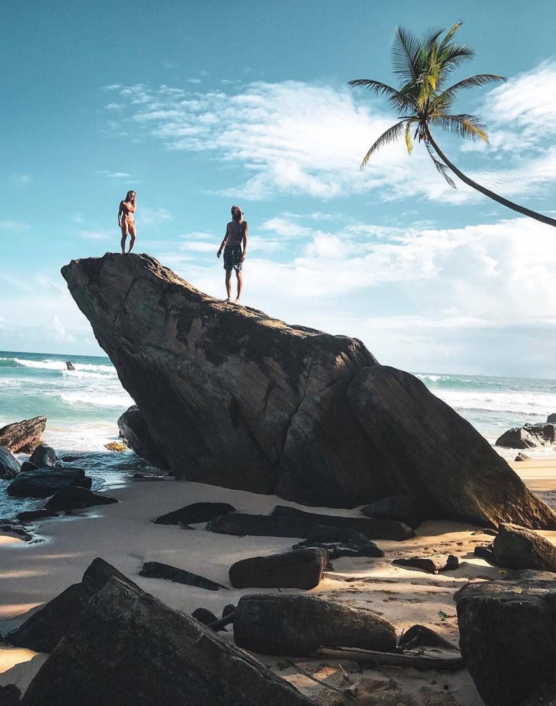 unawatuna beach sri lanka